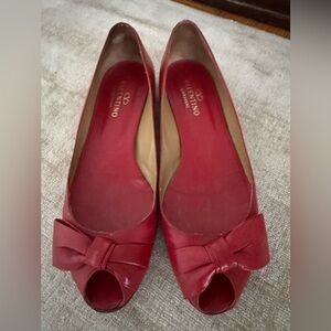 Valentino Red Peep-Toe Bow Flats, Size 40.5, US Size 10 (Valentino Garavani)
